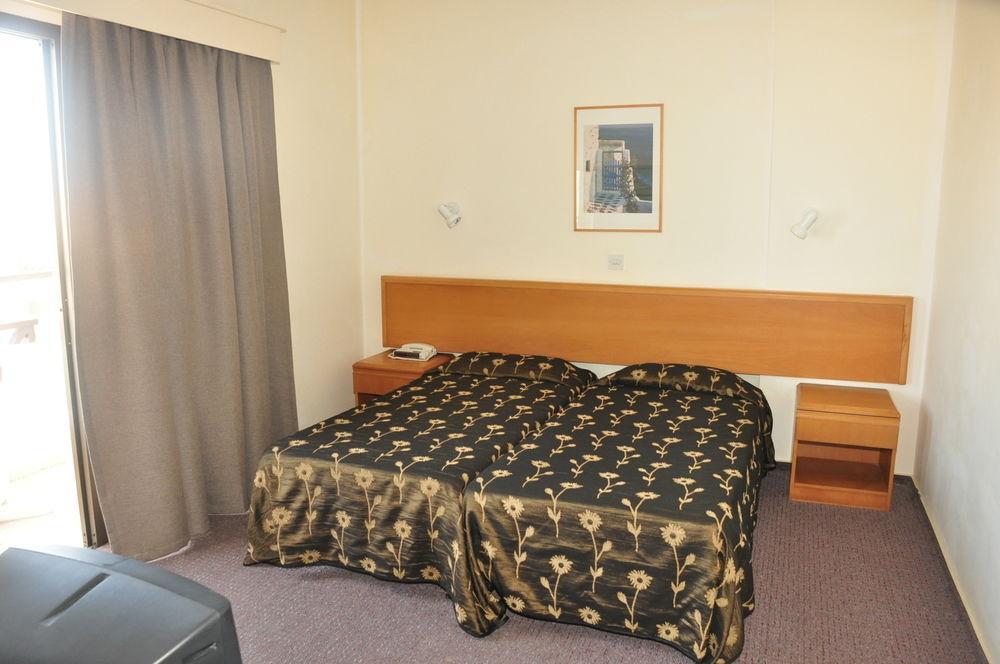 Harry'S Hotel โปรทาราส ภายนอก รูปภาพ