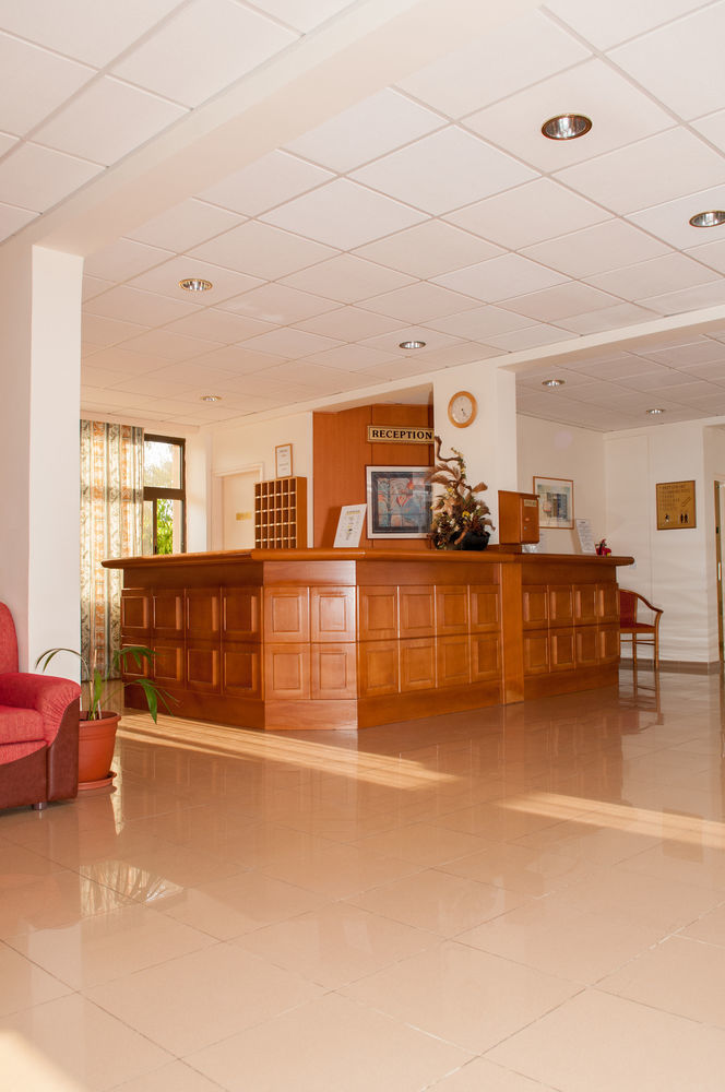 Harry'S Hotel โปรทาราส ภายนอก รูปภาพ