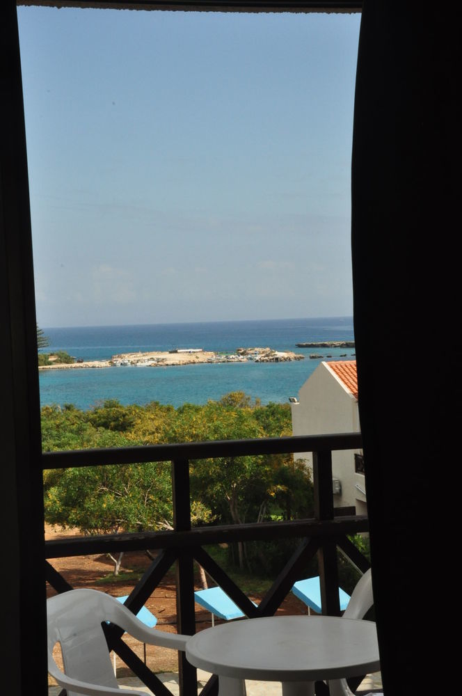 Harry'S Hotel โปรทาราส ภายนอก รูปภาพ